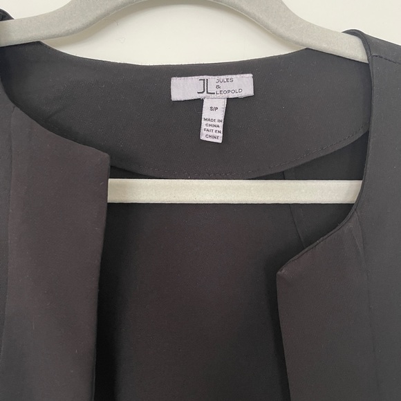 Jules & Leopold Long No Sleeve Blazer - Picture 3 of 3